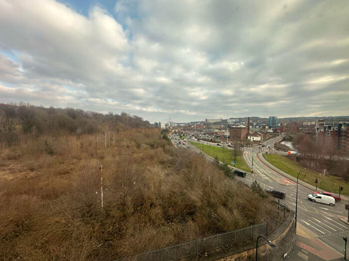 2 Bedroom Apartment To Rent In Great Central, Sheffield, Yorkshire, S3