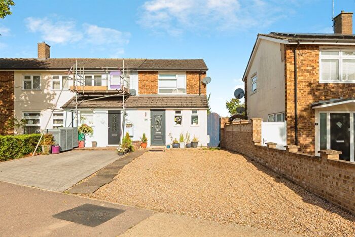 2 Bedroom End Terrace House For Sale In Bandley Rise, Stevenage, SG2