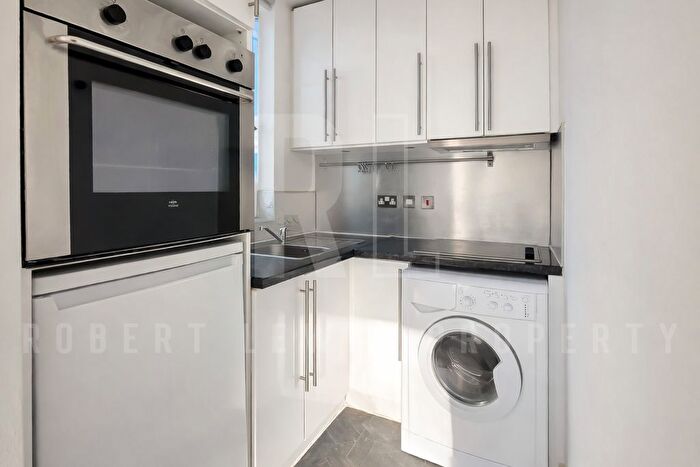 Studio To Rent In Avenue Road, London, N6