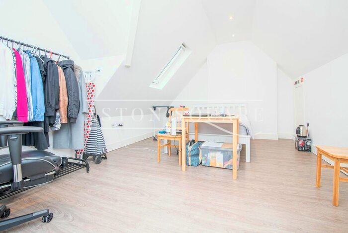 Studio To Rent In Cann Hall Road, London, E11