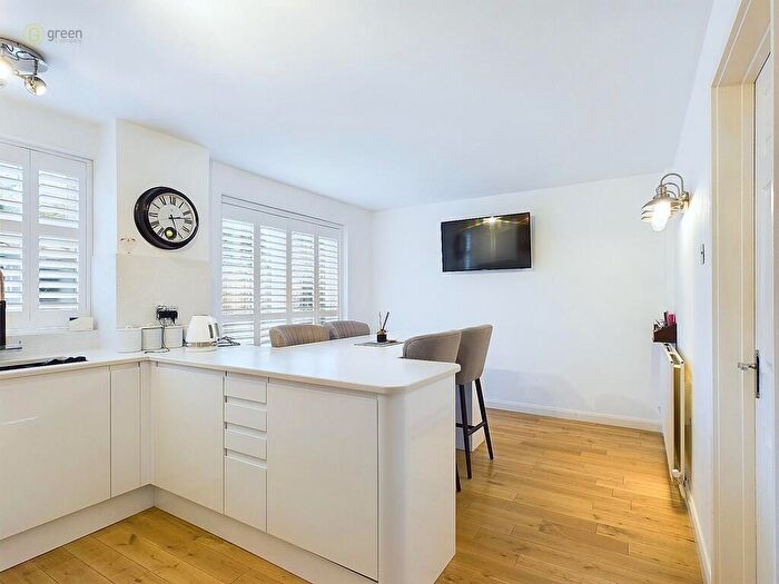 5 Bedroom Detached House For Sale In Newmarsh Road, Minworth, B76