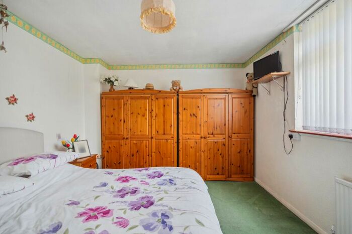 3 Bedroom End Of Terrace House For Sale In Gregory Road, Hedgerley, SL2