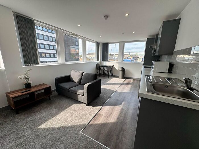 1 Bedroom Flat To Rent In Yeadon House, Green Lane, Leeds, West Yorkshire, LS19