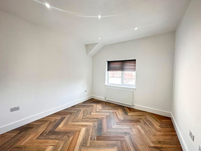 2 Bedroom Flat To Rent In Greenford Road, Greenford, UB6