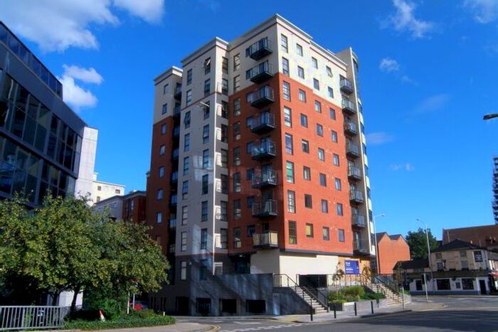 1 Bedroom Flat To Rent In , Watlington Street, Reading, Berkshire, RG1