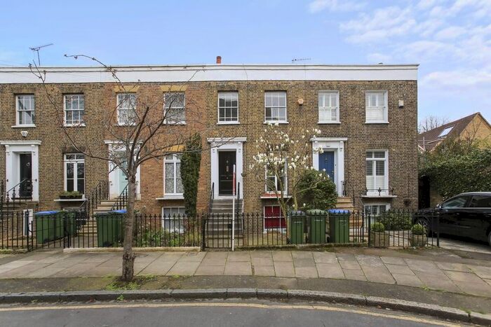 2 Bedroom Detached House To Rent In Catherine Grove, London, SE10