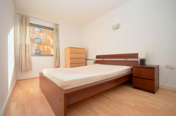 1 Bedroom Flat To Rent In Deals Gateway, London, SE13