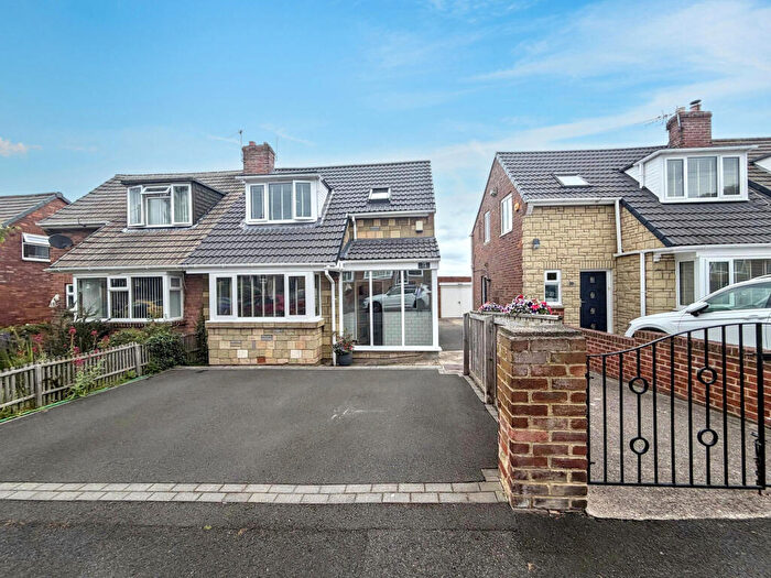 3 Bedroom Semi-Detached House For Sale In Braeside, Dunston, Gateshead, Tyne And Wear, NE11