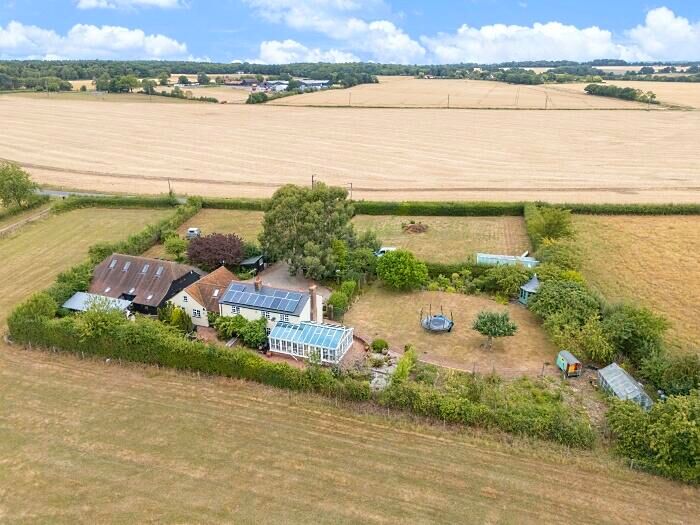 7 Bedroom Detached House For Sale In Tawney Common, Theydon Mount, CM16