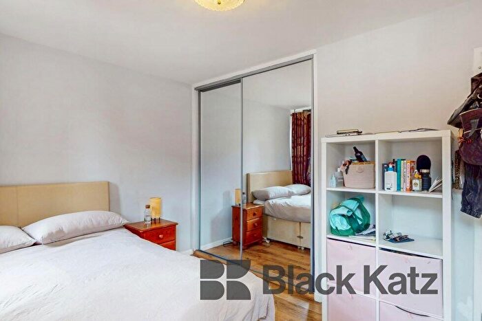 3 Bedroom Flat To Rent In Netherwood Street, West Hampstead (Inclusive Of Gas), NW6