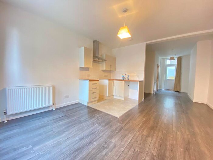 1 Bedroom Flat To Rent In Wadham Street, BS23