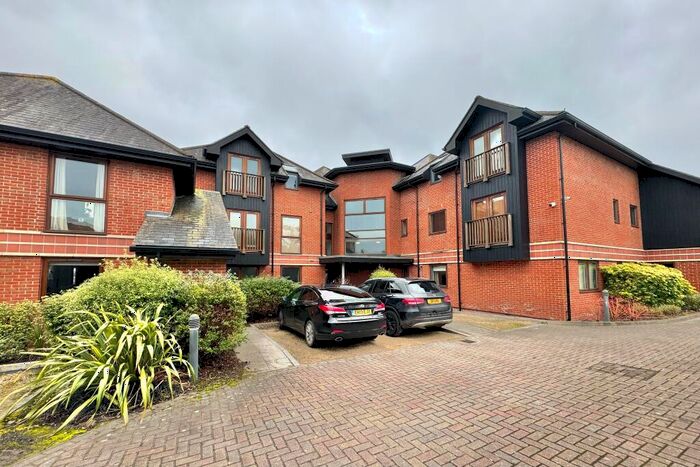2 Bedroom Apartment To Rent In Swanwick Quay, Swanwick Lane, Lower Swanwick, Southampton, SO31