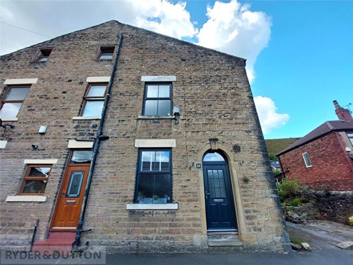 3 Bedroom End Of Terrace House To Rent In Waterton Lane, Mossley, OL5