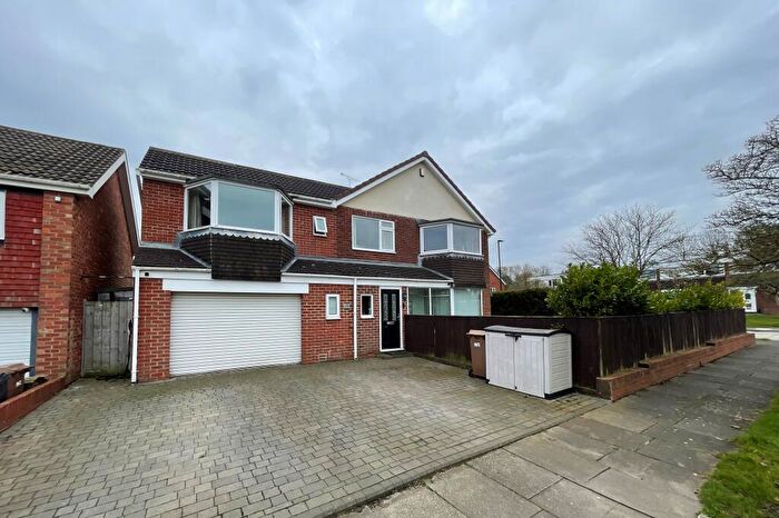 5 Bedroom Semi-Detached House For Sale In Ashton Way, Whitley Bay, Tyne And Wear, NE26