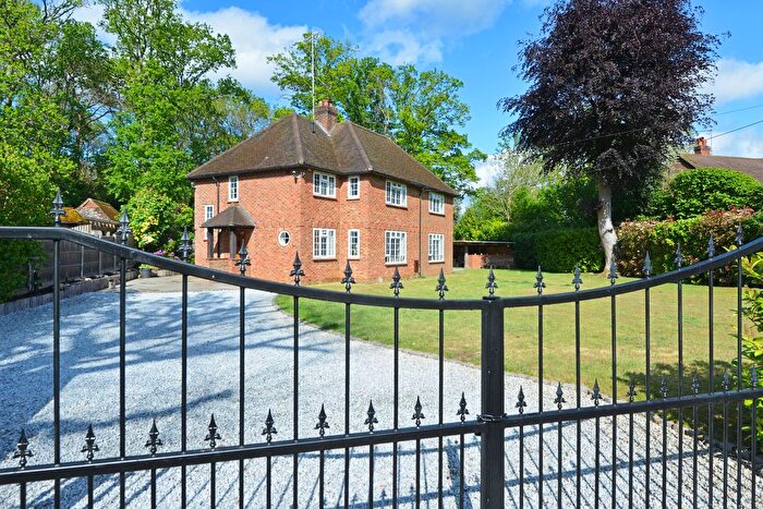 4 Bedroom Detached House For Sale In Gasden Lane, Witley, GU8