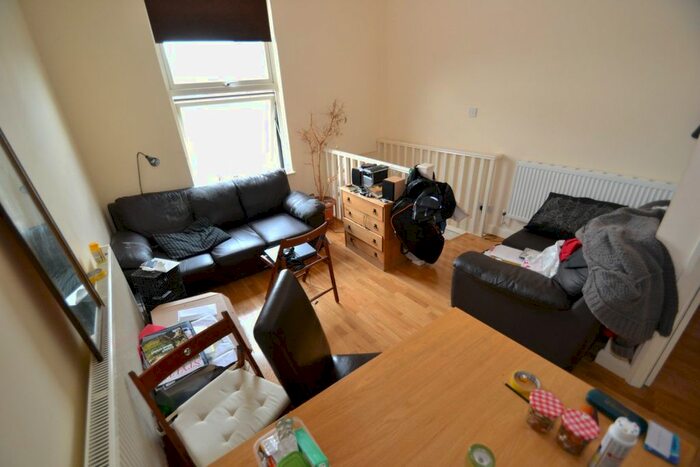 2 Bedroom Flat To Rent In Hornsey Road, London, N19