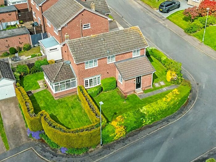 4 Bedroom Detached House For Sale In Kenneth Road, Arnold, Nottingham, NG5