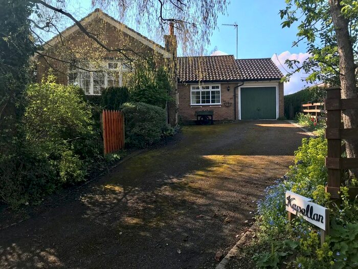 3 Bedroom Bungalow For Sale In Orchard View, Hillesden, Buckingham, MK18