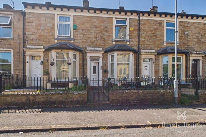 2 Bedroom Terraced House For Sale In Smalley Street, Burnley, Lancashire, BB11