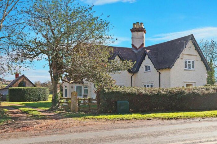 2 Bedroom Cottage To Rent In Cross Cottages, Bredon, Nr Tewkesbury, GL20