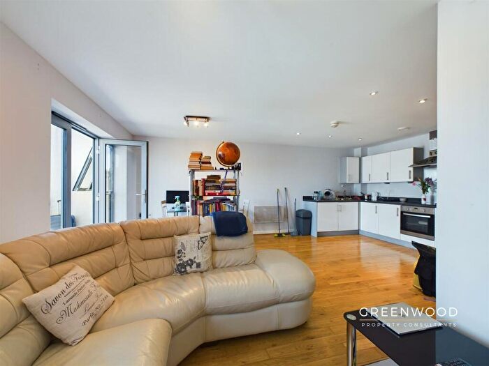 1 Bedroom Apartment To Rent In Quayside Drive, Colchester, CO2