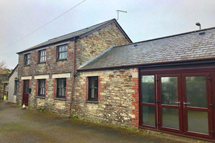 2 Bedroom Cottage To Rent In West Street, Liskeard, PL14
