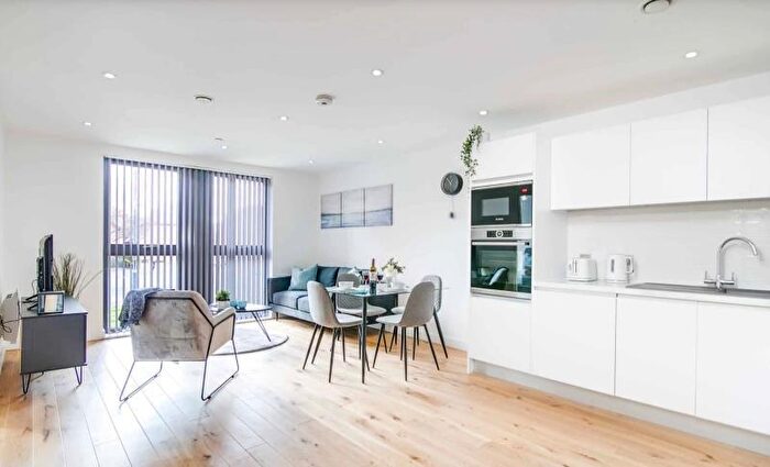 1 Bedroom Apartment To Rent In Arden Gate, William Street, Birmingham, B15