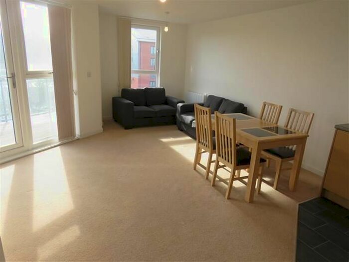 2 Bedroom Flat To Rent In Bell Barn Road, Edgbaston, Birmingham, B15