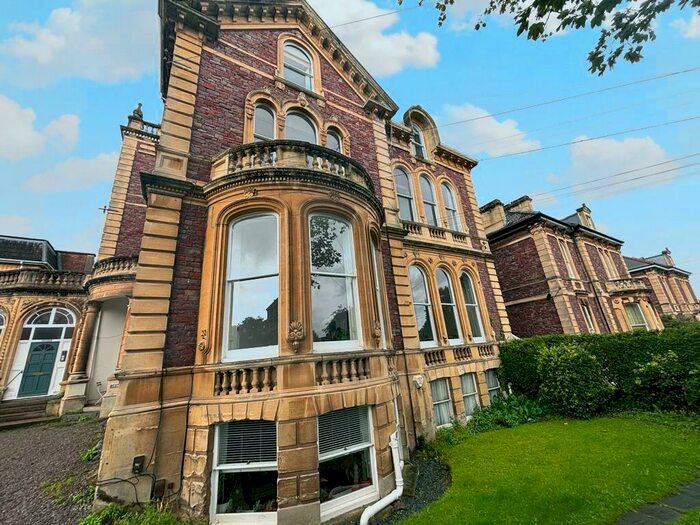 2 Bedroom Flat To Rent In Cotham Park Mansions, Cotham, BS6