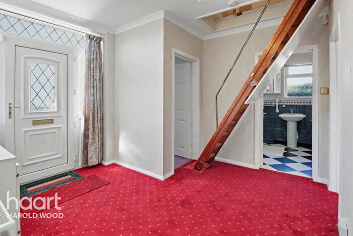 2 Bedroom Detached Bungalow For Sale In The Mount, Noak Hill, RM3