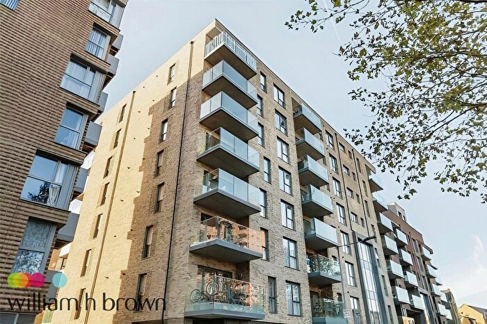 2 Bedroom Flat To Rent In Abbey Road, Barking, IG11