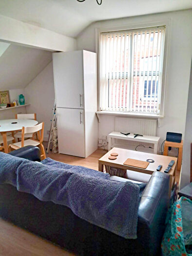 1 Bedroom Flat To Rent In Moorfield Road, Manchester, M20