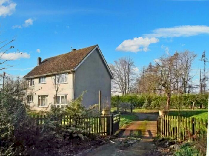 4 Bedroom House To Rent In Main Road, Cleeve, Bristol, BS49