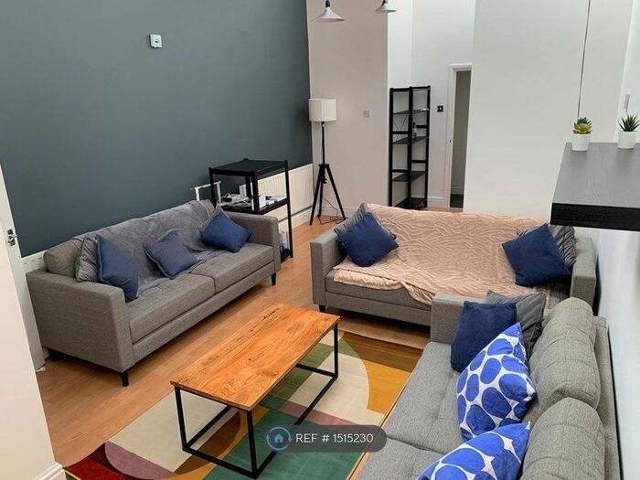 9 Bedroom Flat To Rent In Bower Road, Sheffield, S10