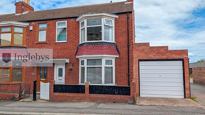 3 Bedroom End Terrace House For Sale In Upleatham Street, Saltburn-By-The-Sea, TS12