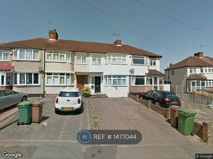 3 Bedroom Terraced House To Rent In Alexandra Avenue, Sutton, SM1