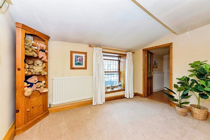4 Bedroom Detached House For Sale In Station Road, Nassington, Peterborough, PE8