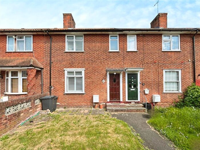 3 Bedroom Terraced House For Sale In Widecombe Road, London, SE9