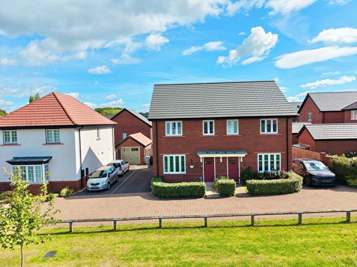 3 Bedroom Semi Detached House For Sale In Wigeon Road, Wistaston, CW2