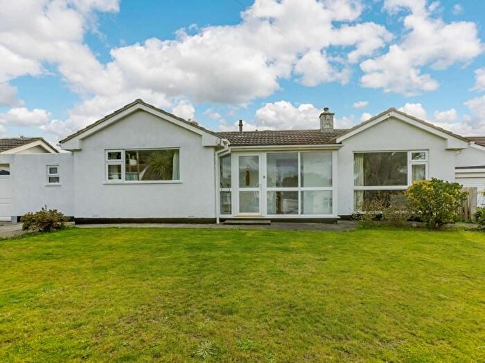 2 Bedroom Bungalow To Rent In Redwood Grove, Bude, EX23