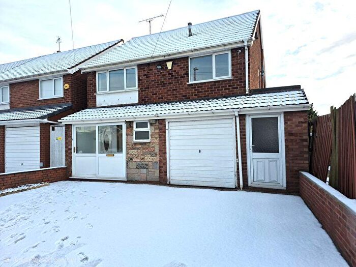 3 Bedroom Detached House To Rent In Stanton Road, Great Barr, Birmingham, B43