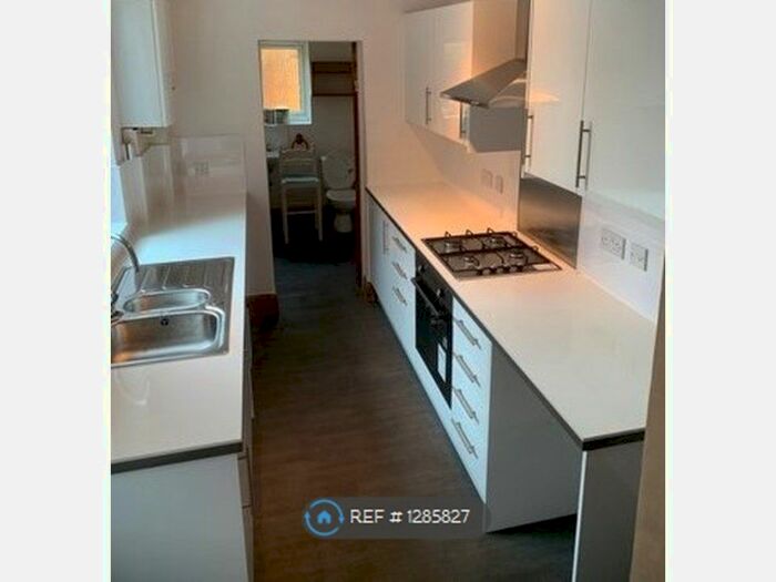 3 Bedroom Terraced House To Rent In Alcombe Road, Northampton NN1