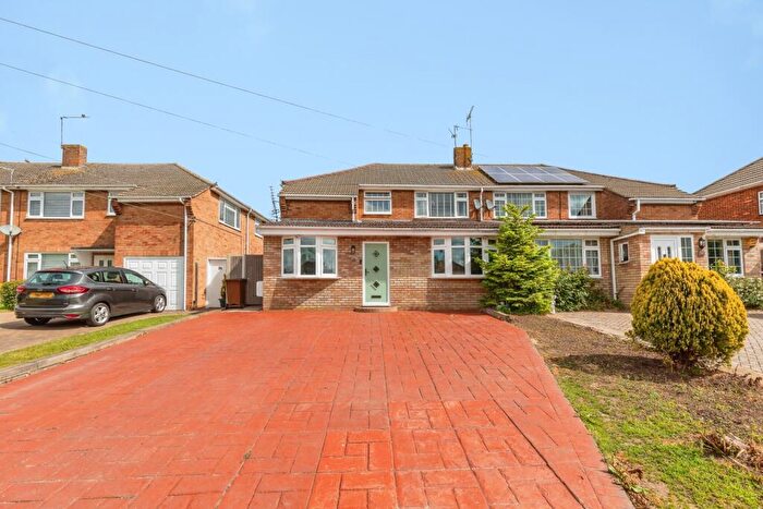 5 Bedroom Property For Sale In Main Road, Hoo, Rochester, Kent, ME3