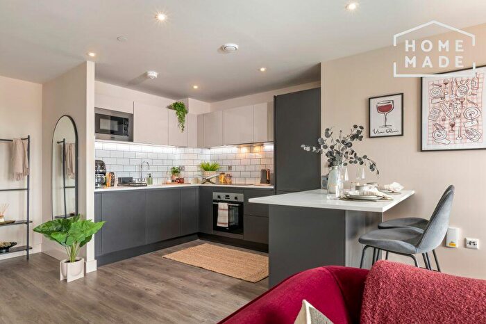 2 Bedroom Flat To Rent In Broad St, B15