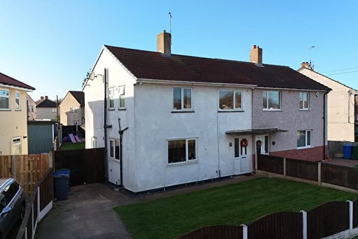 3 Bedroom Semi-Detached House For Sale In Petersgate, Doncaster, DN5