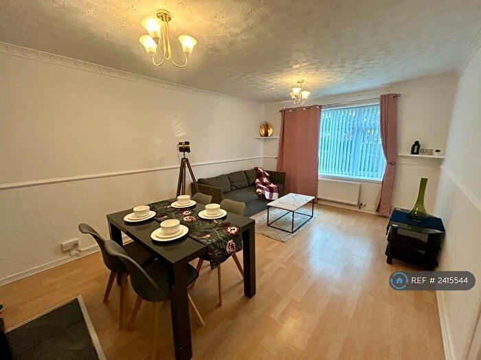 2 Bedroom Flat To Rent In Craster Square, Newcastle Upon Tyne, NE3