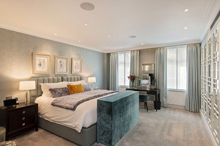 2 Bedroom Flat To Rent In Hyde Park Residence, Mayfair, London, W1K