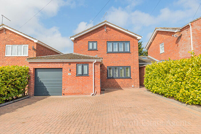 3 Bedroom Detached House For Sale In Gaywood Close, Caister-on-sea, NR30