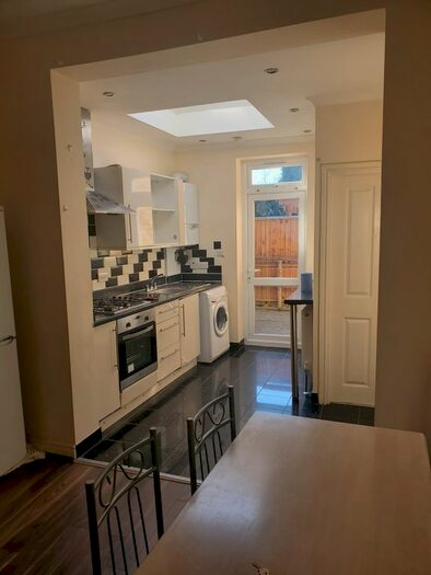 2 Bedroom Flat To Rent In Browning Road, London, E12