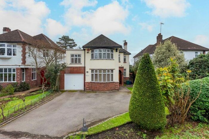 5 Bedroom Property To Rent In Totteridge Green, London, N20